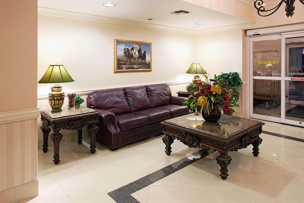 Holiday Inn Express Camden Interior photo