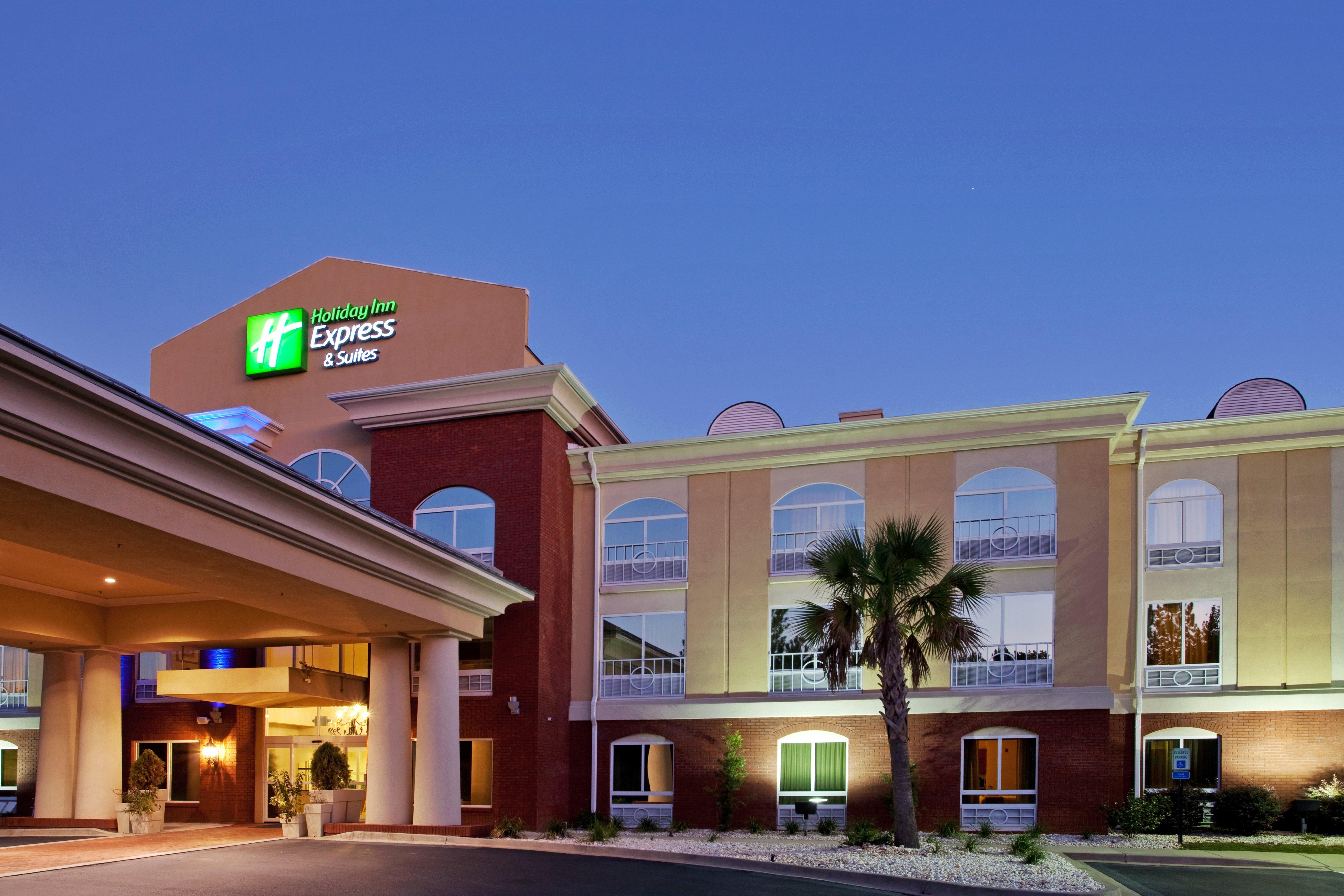 Holiday Inn Express Camden Exterior photo