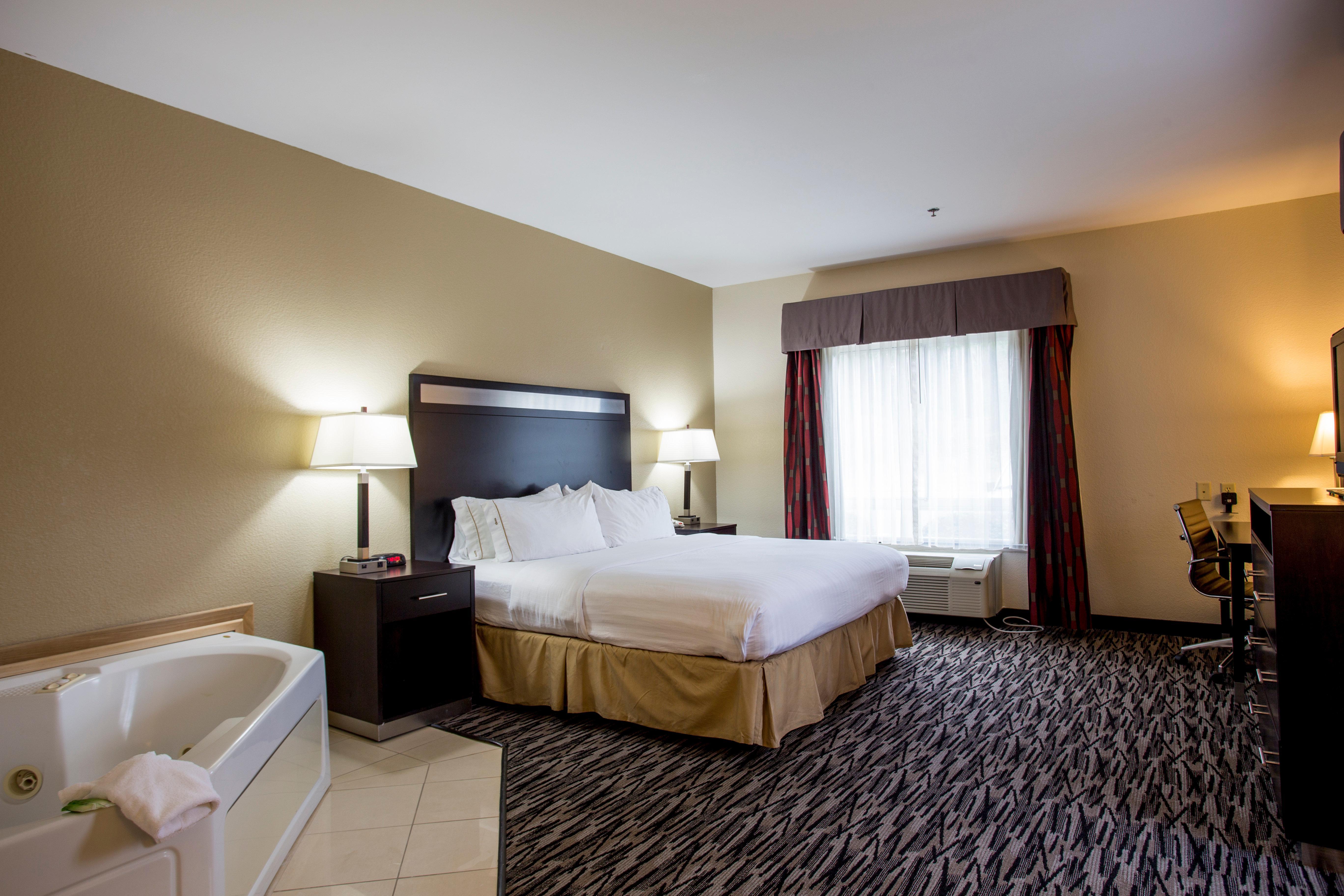 Holiday Inn Express Camden Exterior photo