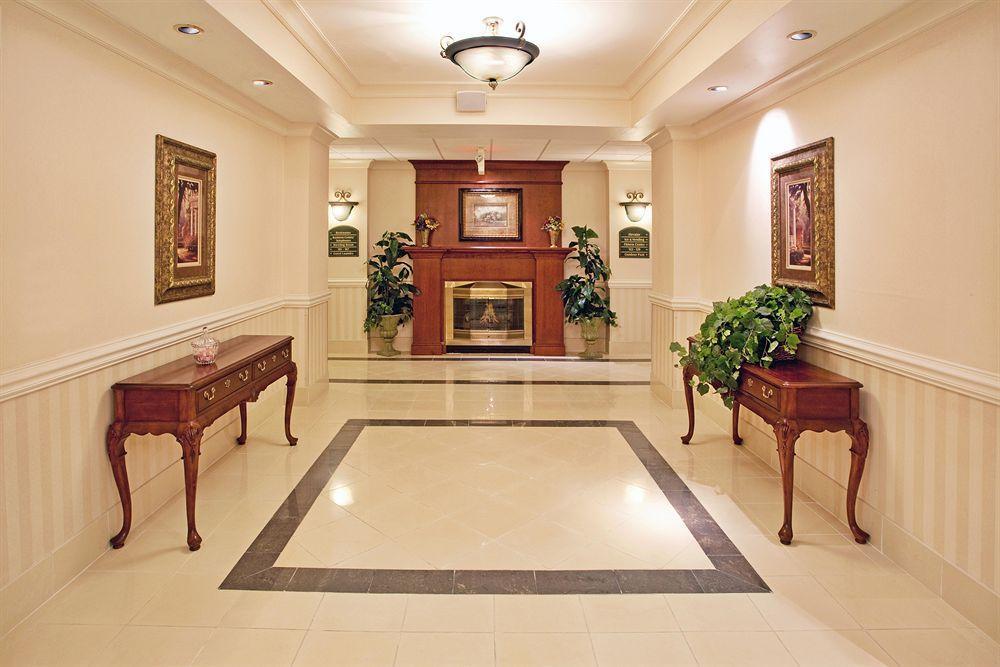Holiday Inn Express Camden Interior photo